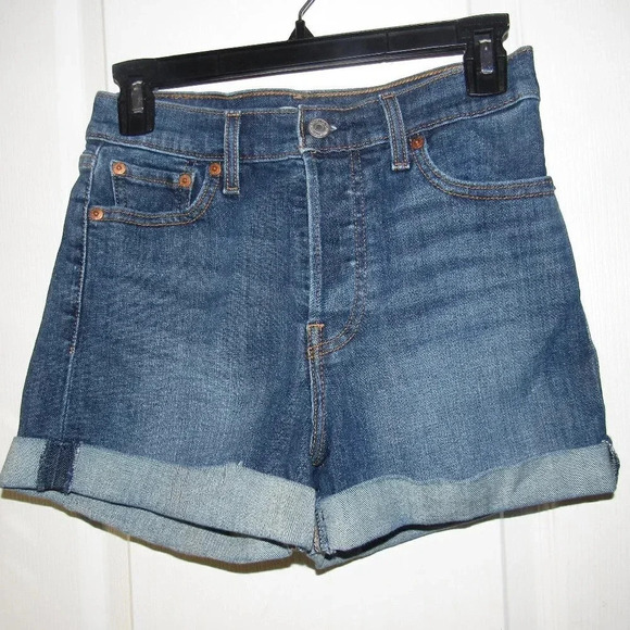 LEVI's Wedgie Short Cuffed Medium Wash Button Front Jean Shorts Size 26 - Picture 1 of 4